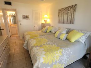 232 Canterbury J, West Palm Beach FL 33417