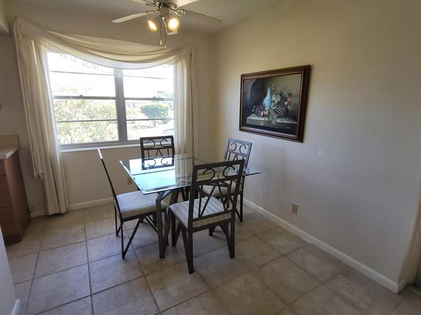 232 Canterbury J, West Palm Beach FL 33417