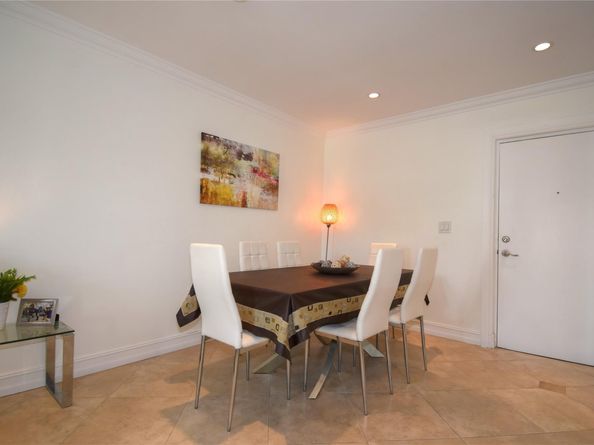 17560 Atlantic Blvd 215, Sunny Isles Beach FL 33160