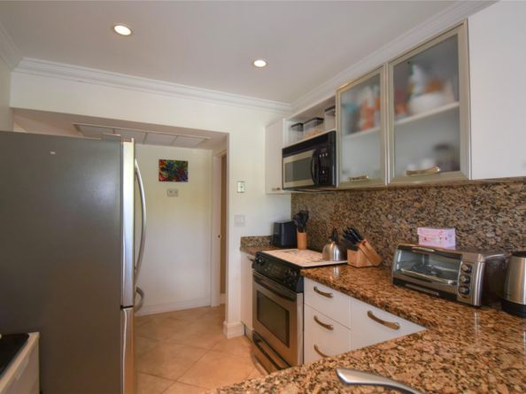 17560 Atlantic Blvd 215, Sunny Isles Beach FL 33160