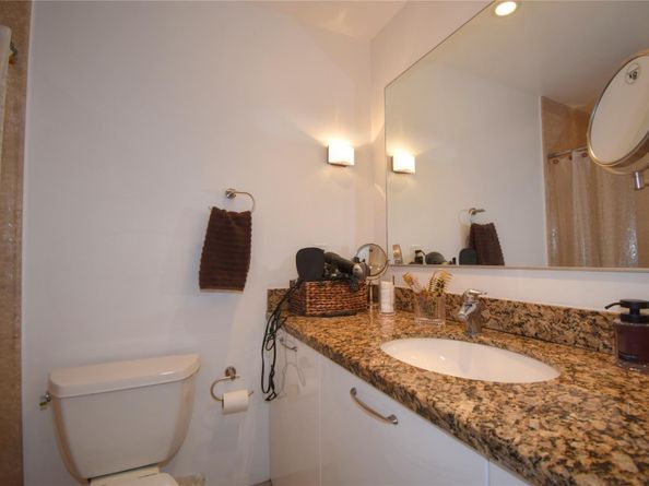 17560 Atlantic Blvd 215, Sunny Isles Beach FL 33160