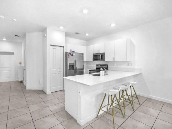 20308 NW 6th Pl, Miami Gardens FL 33169