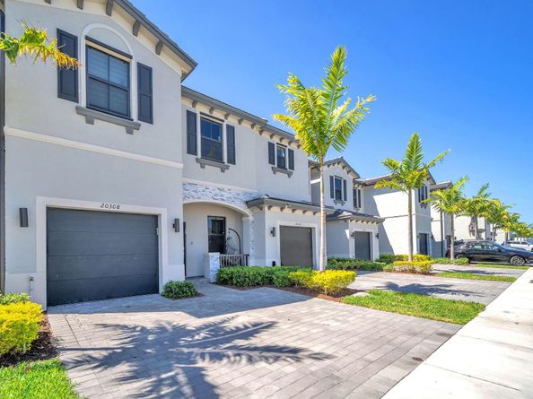 20308 NW 6th Pl, Miami Gardens FL 33169