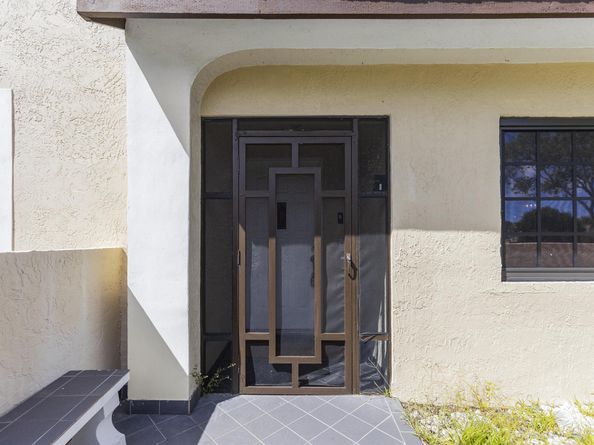 8261 Waterline Drive, Boynton Beach FL 33472