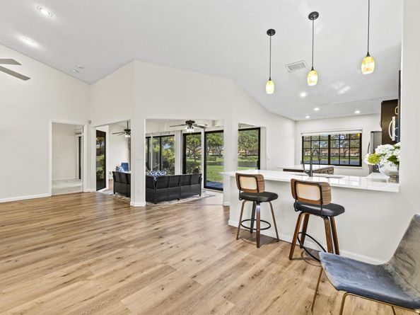 8261 Waterline Drive, Boynton Beach FL 33472