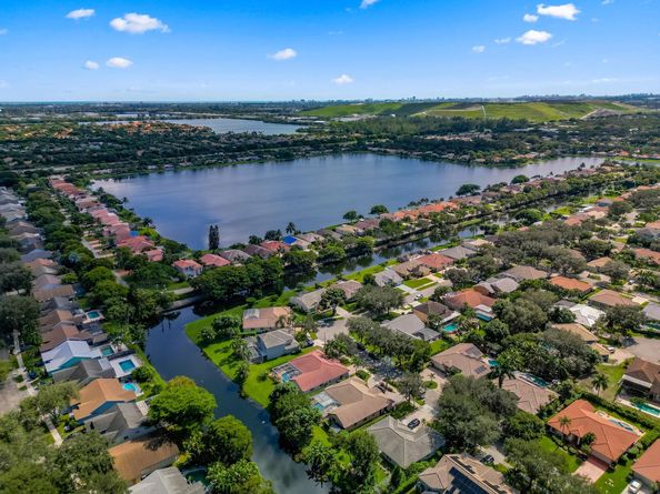 3919 NW 57th St, Coconut Creek FL 33073