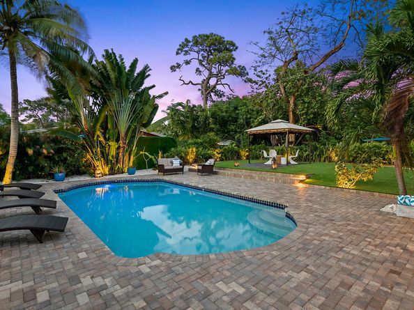 1813 SW 10th Ct, Fort Lauderdale FL 33312