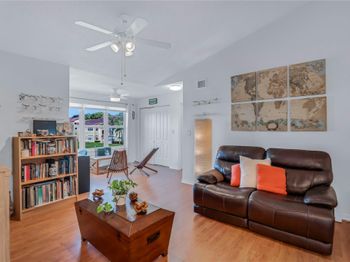 731 Vista Isles Dr