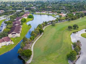 731 Vista Isles Dr 1527, Plantation FL 33325