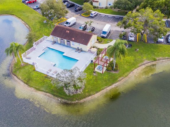 731 Vista Isles Dr 1527, Plantation FL 33325