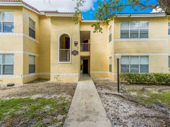 731 Vista Isles Dr 1527, Plantation FL 33325