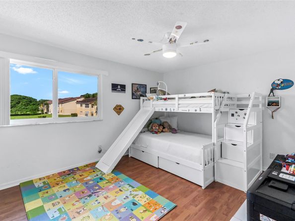 731 Vista Isles Dr 1527, Plantation FL 33325