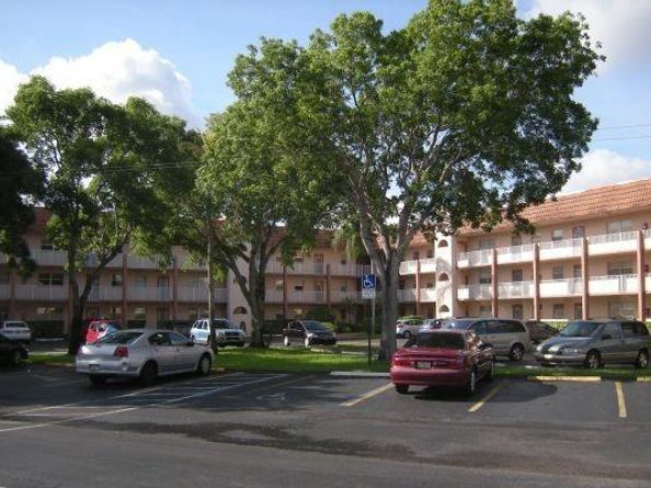 8861 Sunrise Lakes Blvd 305, Sunrise FL 33322