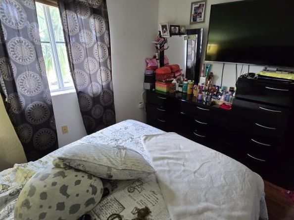 8930 W Flagler St 221, Miami FL 33174