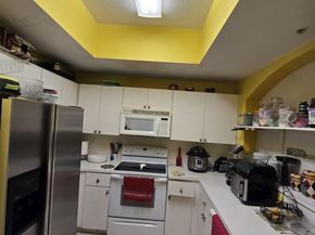 8930 W Flagler St 221, Miami FL 33174