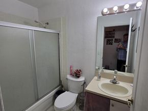 8930 W Flagler St 221, Miami FL 33174