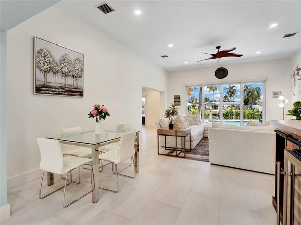 320 SE 5th Ave, Pompano Beach FL 33060