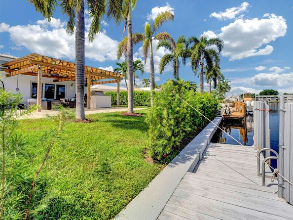 320 SE 5th Ave, Pompano Beach FL 33060