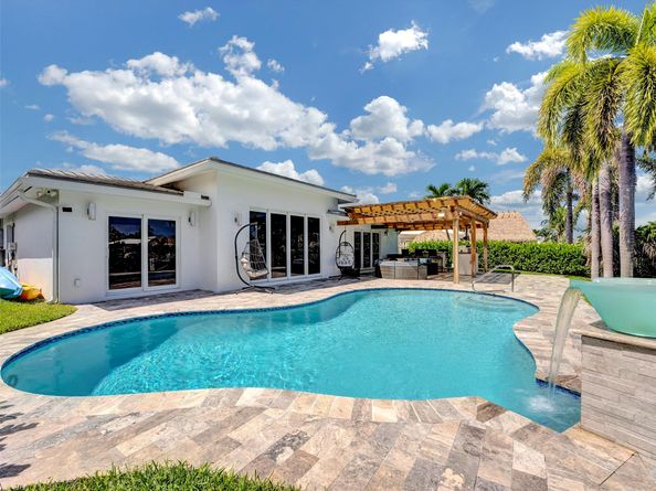 320 SE 5th Ave, Pompano Beach FL 33060