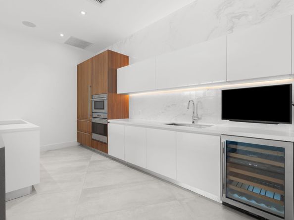 701 N Fort Lauderdale Beach Blvd 214, Fort Lauderdale FL 33304