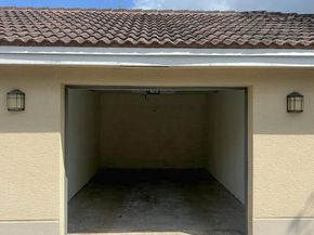 6556 Emerald Dunes Drive 207, West Palm Beach FL 33411