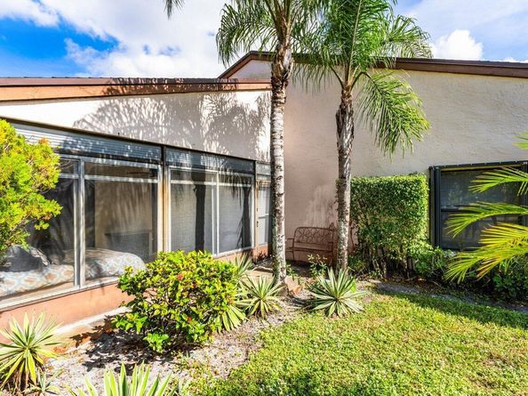 3709 Hertford Court, Greenacres FL 33463