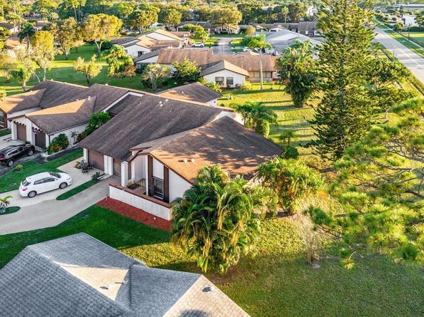 3709 Hertford Court, Greenacres FL 33463