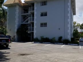 1407 NE 56th St 201, Fort Lauderdale FL 33334