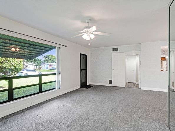 4738 NW 5th St, Plantation FL 33317