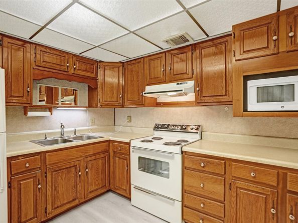 4738 NW 5th St, Plantation FL 33317