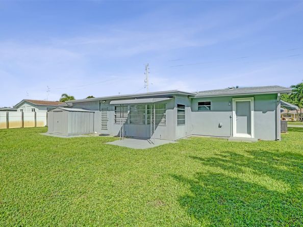 4738 NW 5th St, Plantation FL 33317