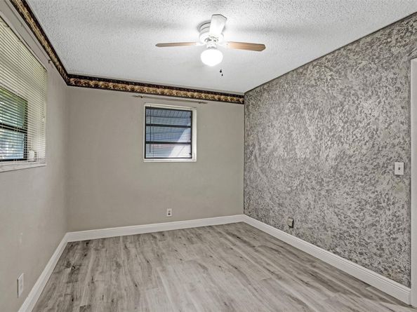 4738 NW 5th St, Plantation FL 33317