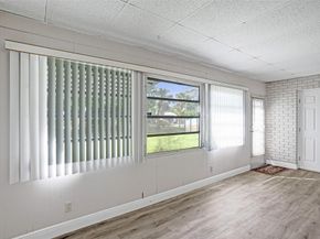 4738 NW 5th St, Plantation FL 33317