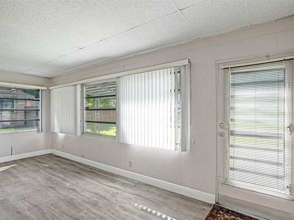 4738 NW 5th St, Plantation FL 33317