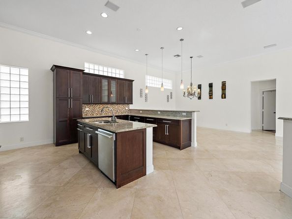 6612 NW 23rd Terrace, Boca Raton FL 33496
