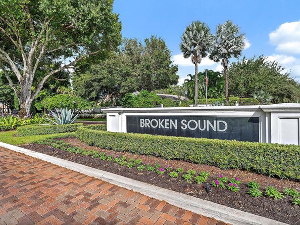 6612 NW 23rd Terrace, Boca Raton FL 33496