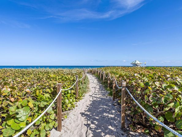 1001 NE 8th Avenue 112, Delray Beach FL 33483