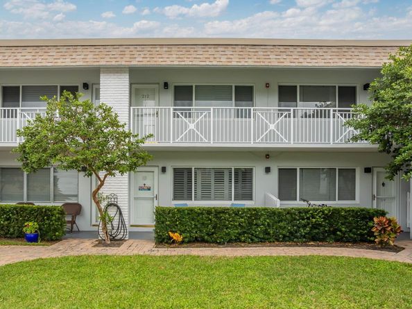 1001 NE 8th Avenue 112, Delray Beach FL 33483