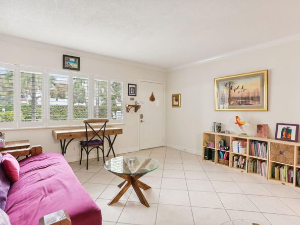 1001 NE 8th Avenue 112, Delray Beach FL 33483