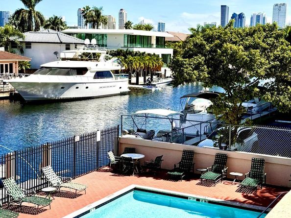 2903 NE 163 Street 208, North Miami Beach FL 33160