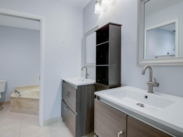6827 Fountains Circle, Lake Worth FL 33467