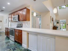 6827 Fountains Circle, Lake Worth FL 33467