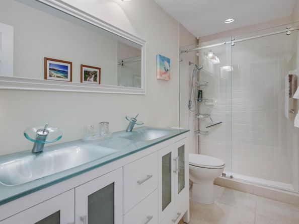 6827 Fountains Circle, Lake Worth FL 33467