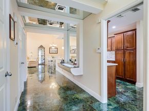 6827 Fountains Circle, Lake Worth FL 33467