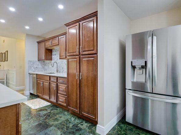 6827 Fountains Circle, Lake Worth FL 33467