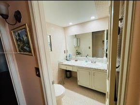 308 Wellington D, West Palm Beach FL 33417