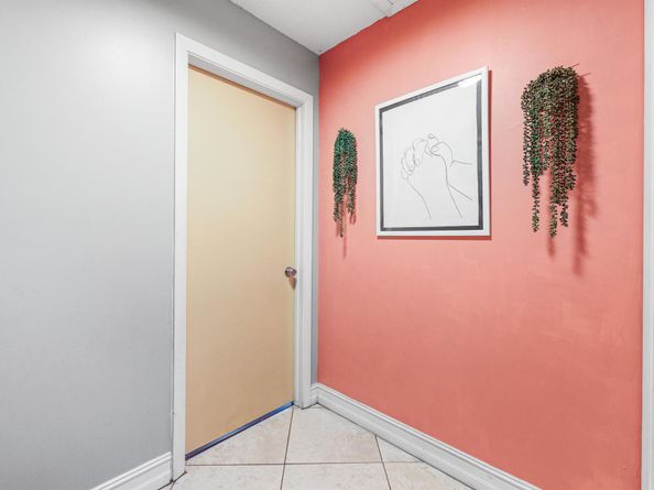 7527 SW 7th Street, North Lauderdale FL 33068