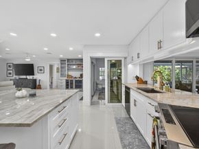 18 Berwick Road, Palm Beach Gardens FL 33418
