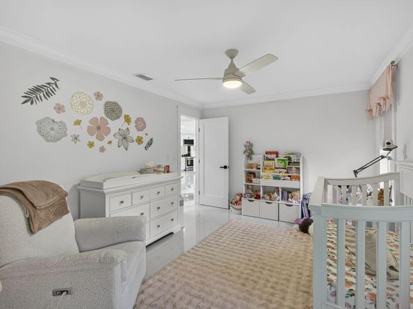 18 Berwick Road, Palm Beach Gardens FL 33418