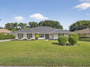 18 Berwick Road, Palm Beach Gardens FL 33418